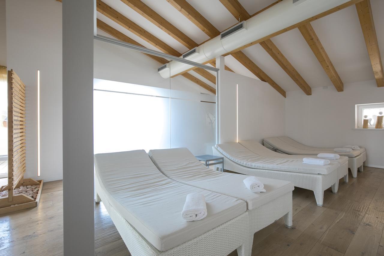 Luna Bianca Hotel 3*
