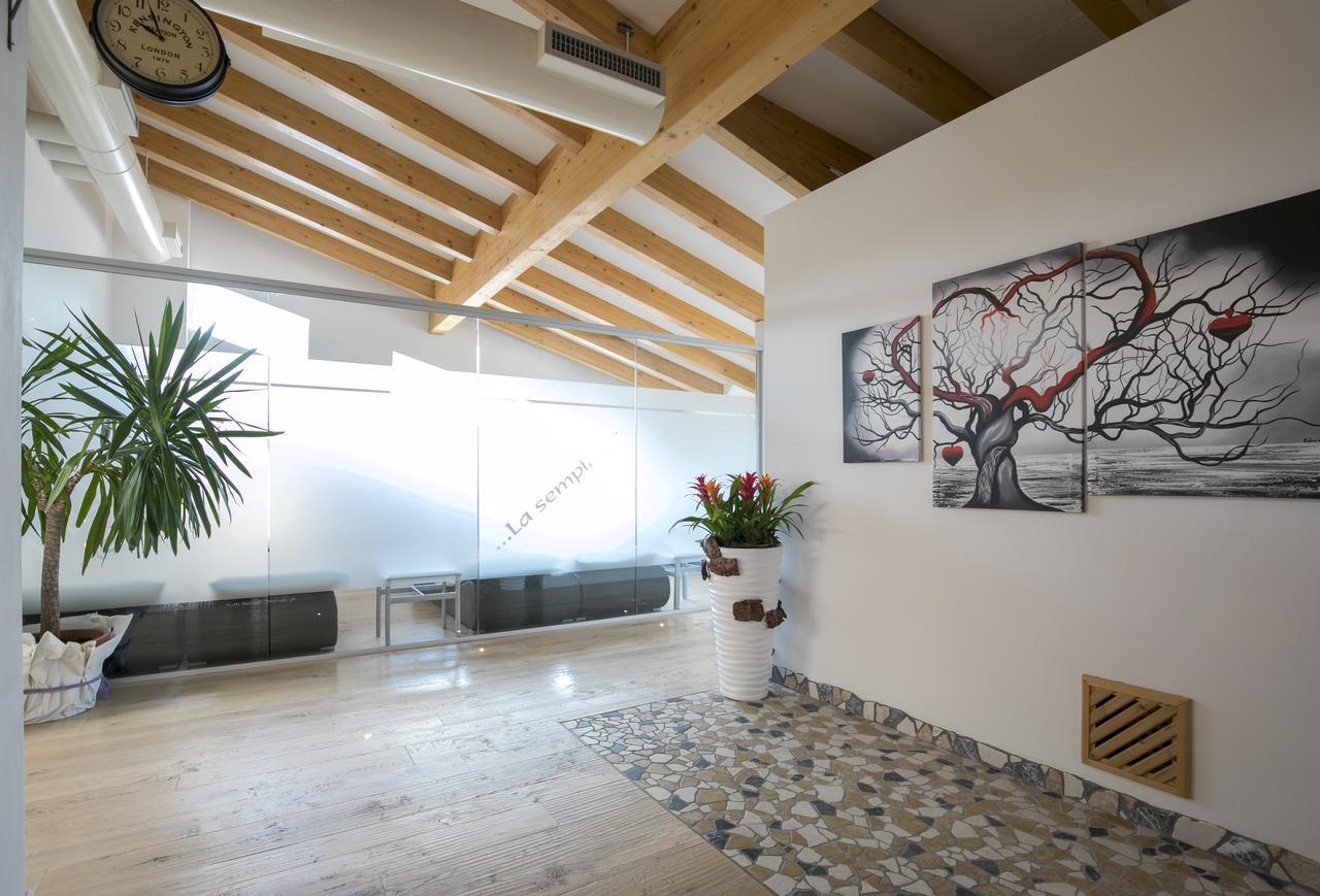 Luna Bianca Hotel 3*